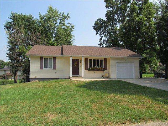 House for sale in Harrisonville, Missouri