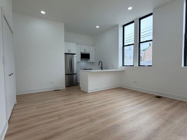 Apartment for rent in Chicago Park, Illinois