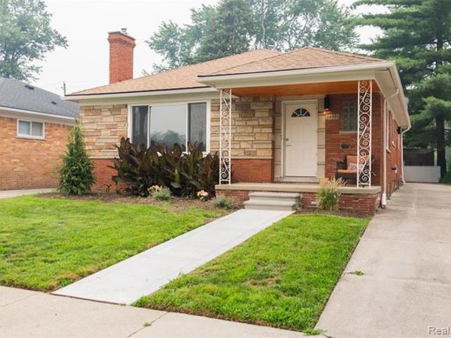 House for sale in Oak Park, Michigan