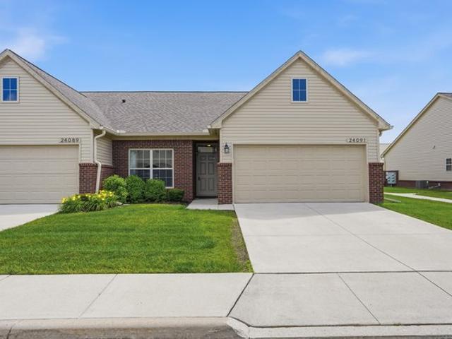 Condo for sale in Flat Rock, Michigan