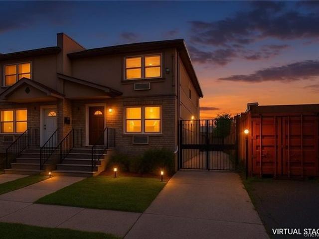 House for sale in Queens, Arverne