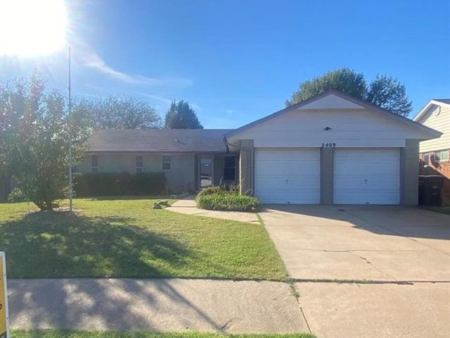 House for sale in Crystal Hieghts, Moore