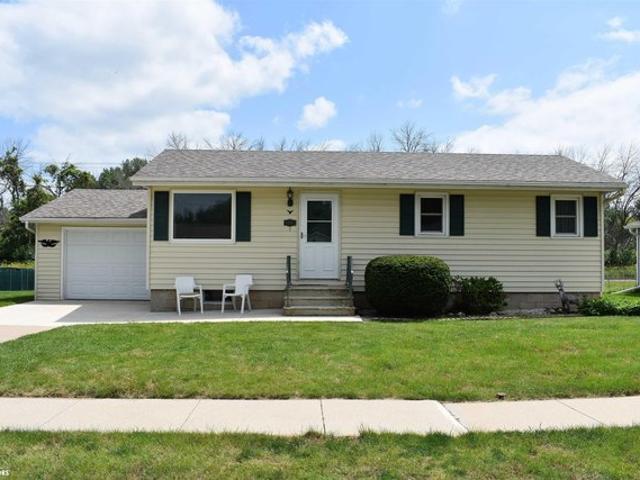 House for sale in Iowa Falls, Iowa