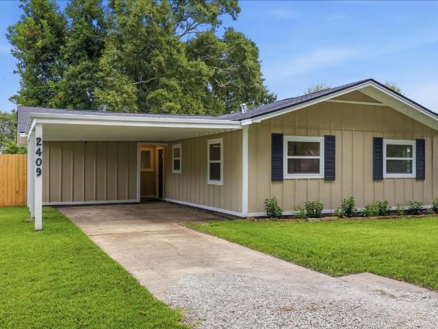 House for sale in Port Neches, Jefferson County