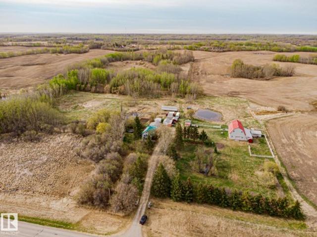House for sale in Alberta