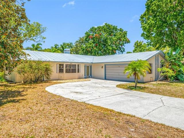 House for sale in Crystal Beach, Florida