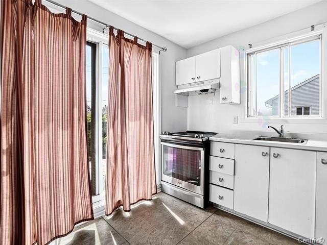Apartment for rent in Les Moulins, Quebec