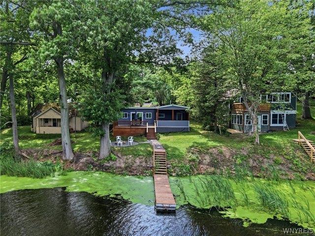 House for sale in Niagara, New York