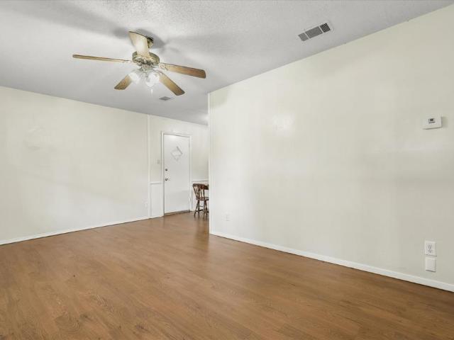 House for sale in Canton