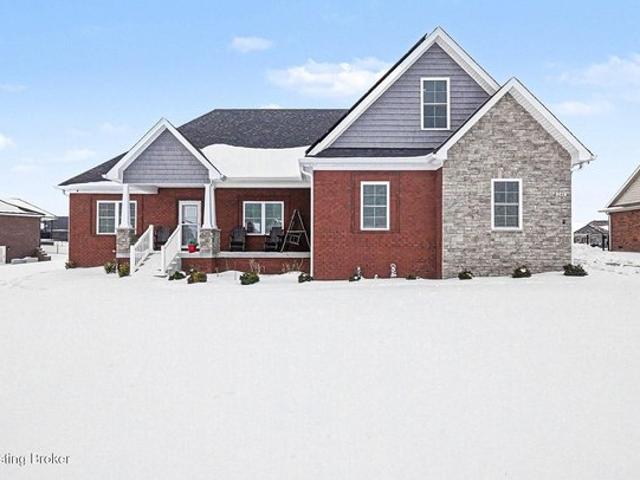 House for sale in Shepherdsville, Kentucky