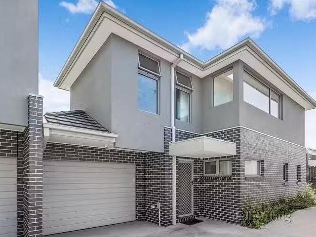 House for rent in Newport