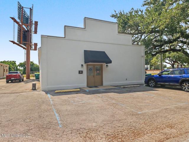 Commercial for sale in Gulfport, Mississippi