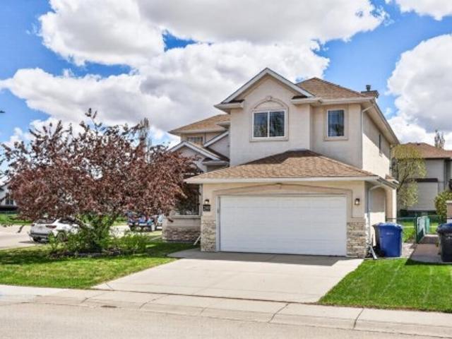 House for sale in Chestermere, Alberta