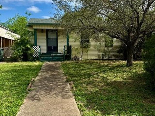 House for sale in Cameron, Texas