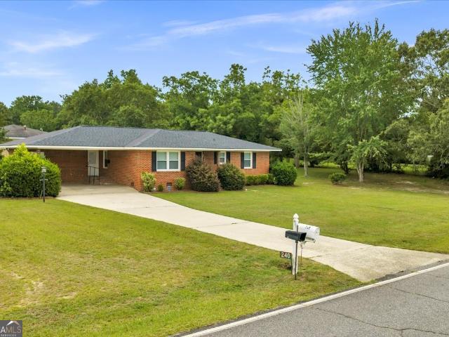 House for sale in Cochran, Georgia