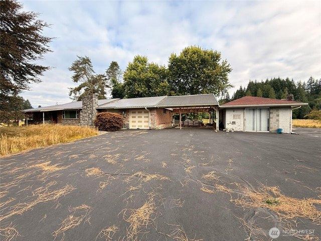 House for sale in Castle Rock, Washington