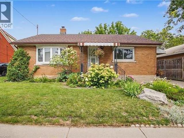 House for sale in Kitchener, Ontario