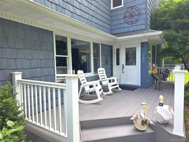 House for sale in Smithtown, New York