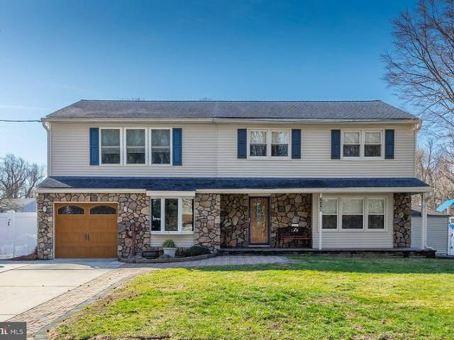 House for sale in Woodbury Heights, New Jersey