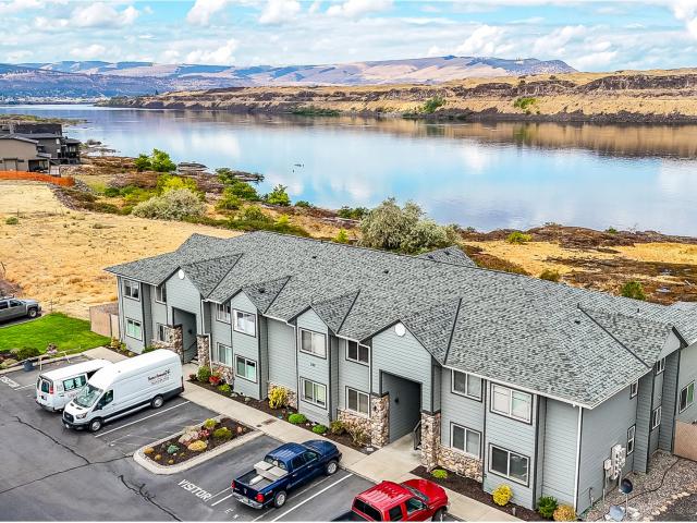 Condo for sale in Oregonia