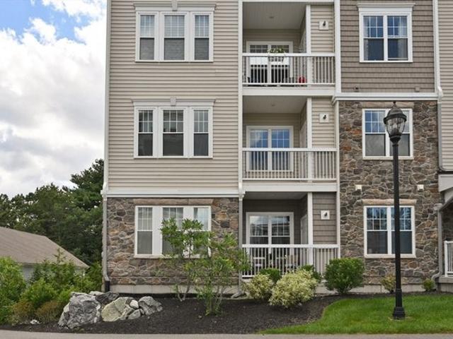 Condo for sale in North Reading, Massachusetts