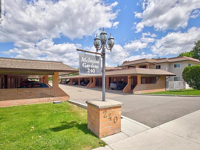 Condo for sale in Winfield, British Columbia