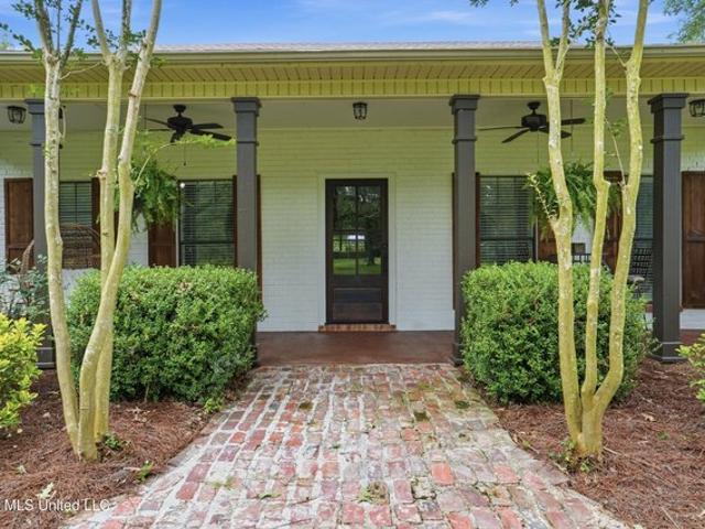 House for sale in Pelahatchie, Mississippi