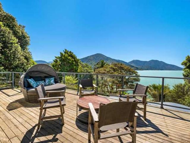 House for sale in Marlborough