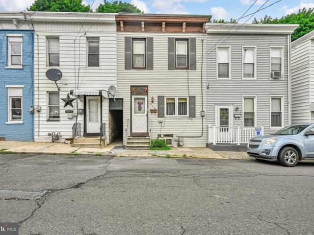 Townhouse for sale in Pottsville, Schuylkill County