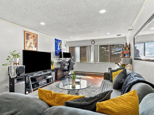Condo for sale in San Mateo, California