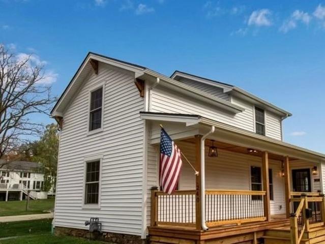 House for sale in Niagara, New York