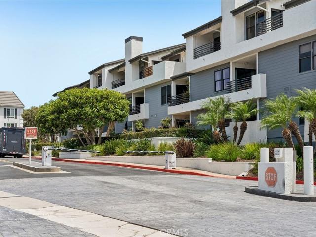 Condo for sale in Corona Del Mar, California