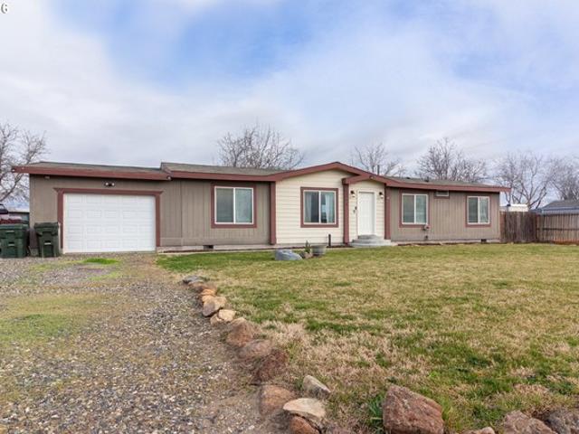 House for sale in Oregonia