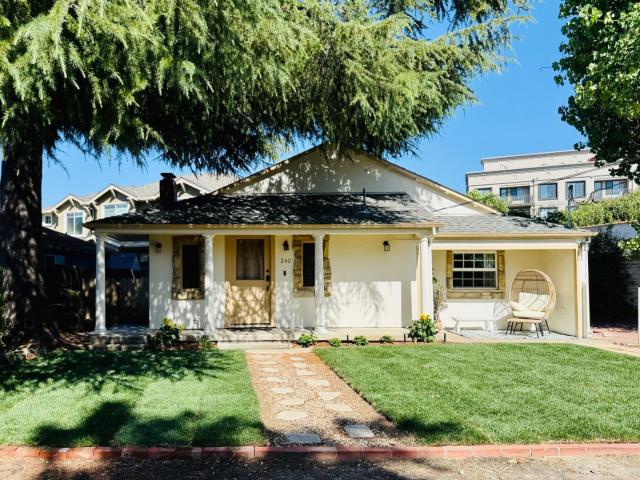 House for sale in Campbell