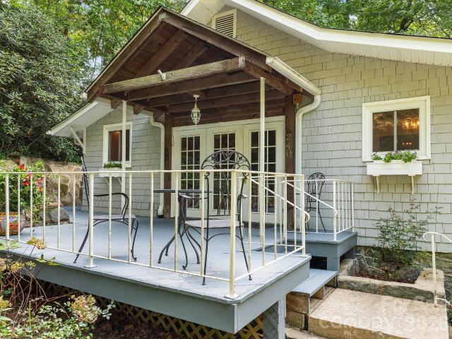 House for sale in Glenn Brook, Hendersonville