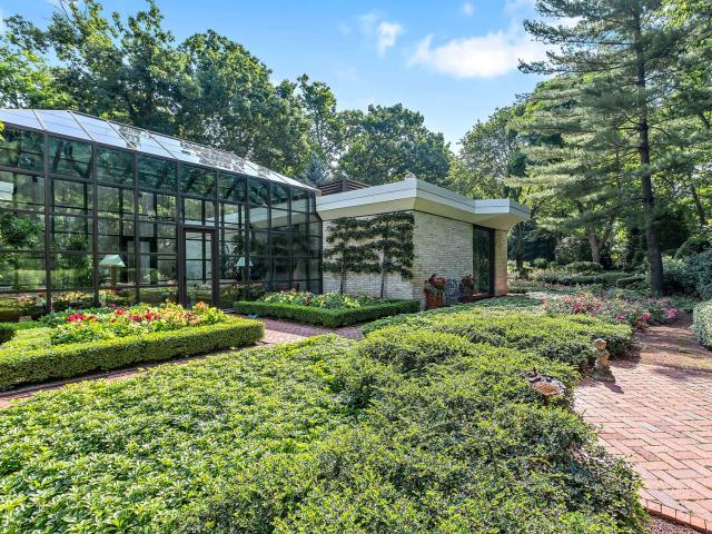 House for sale in Lake Bluff, Illinois