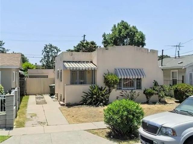 House for sale in Canoga Park, California