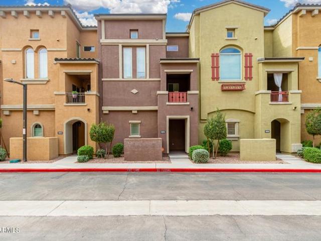 Townhouse for sale in Gilbert, Arizona