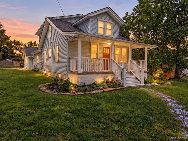 House for sale in Troy, Oakland County