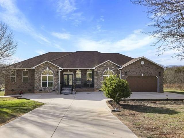 House for sale in Campobello, South Carolina