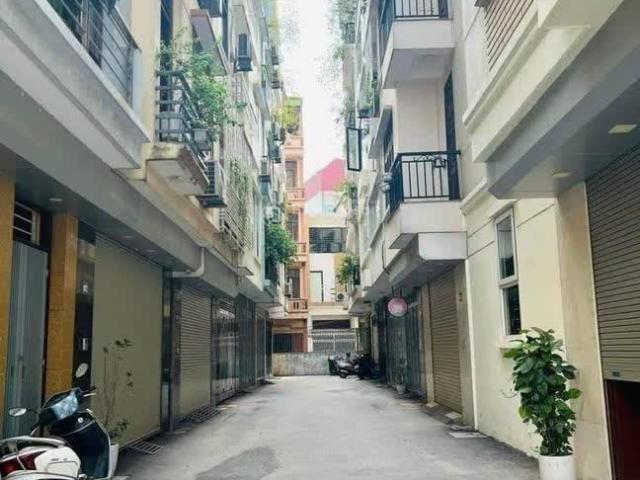 Nhà bán tại Hoàn Kiếm, Hà Nội
