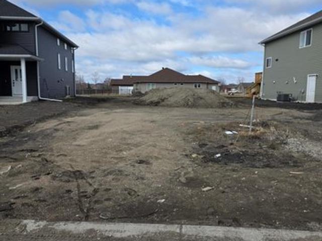Land for sale in Moorhead, Minnesota
