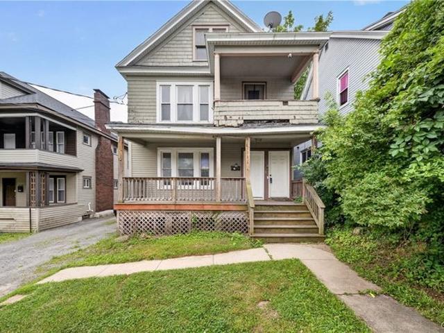House for sale in Syracuse, New York