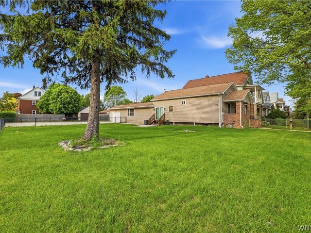 House for sale in Niagara, New York