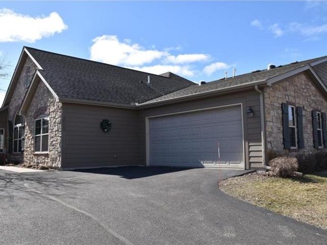 Townhouse for sale in The Villas At Rivers Edge, Rogers