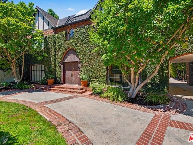 House for sale in Sherman Oaks Neighborhood Council District, Beverly Hills