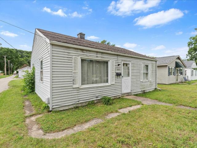 House for sale in Mishawaka, Indiana