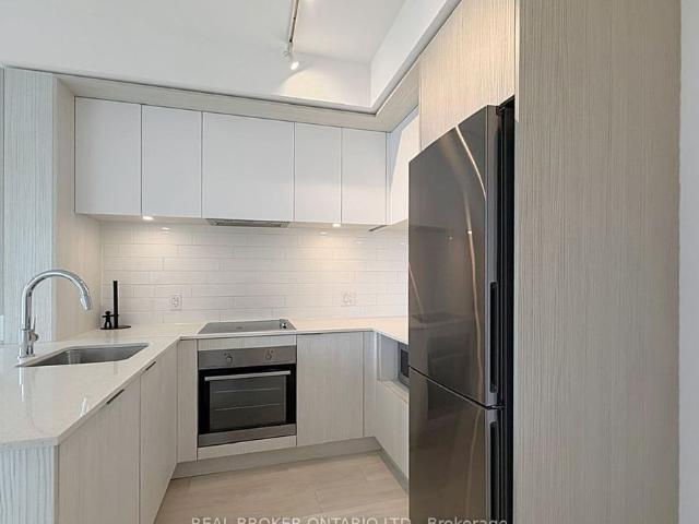 House for rent in Toronto Centre, Toronto