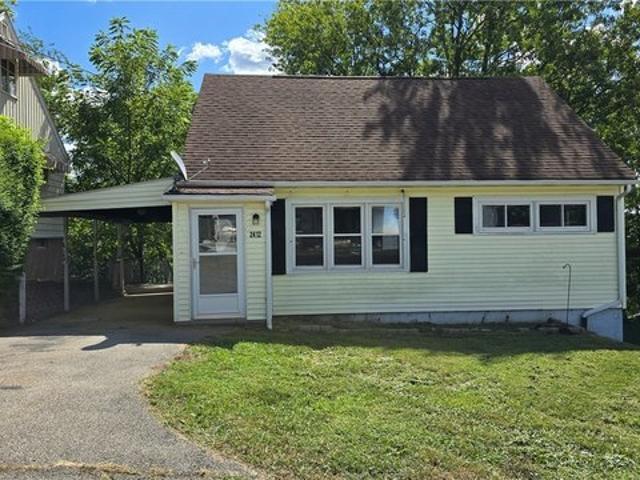House for sale in Parkersburg, West Virginia