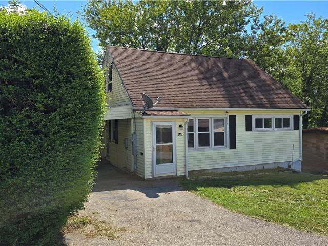 House for sale in Parkersburg, West Virginia